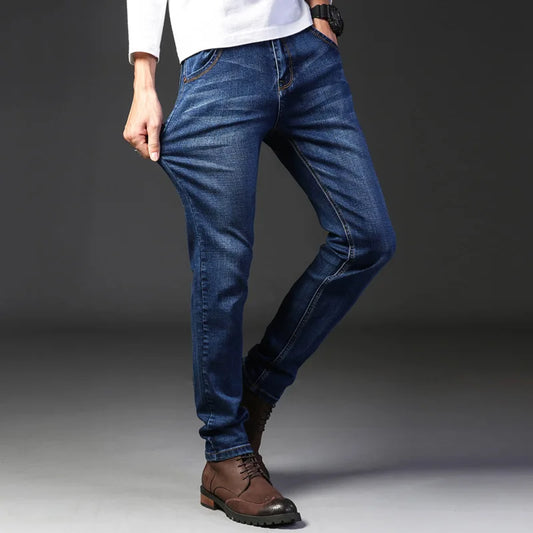 Blugi Negri Straight Fit – Casual & Business