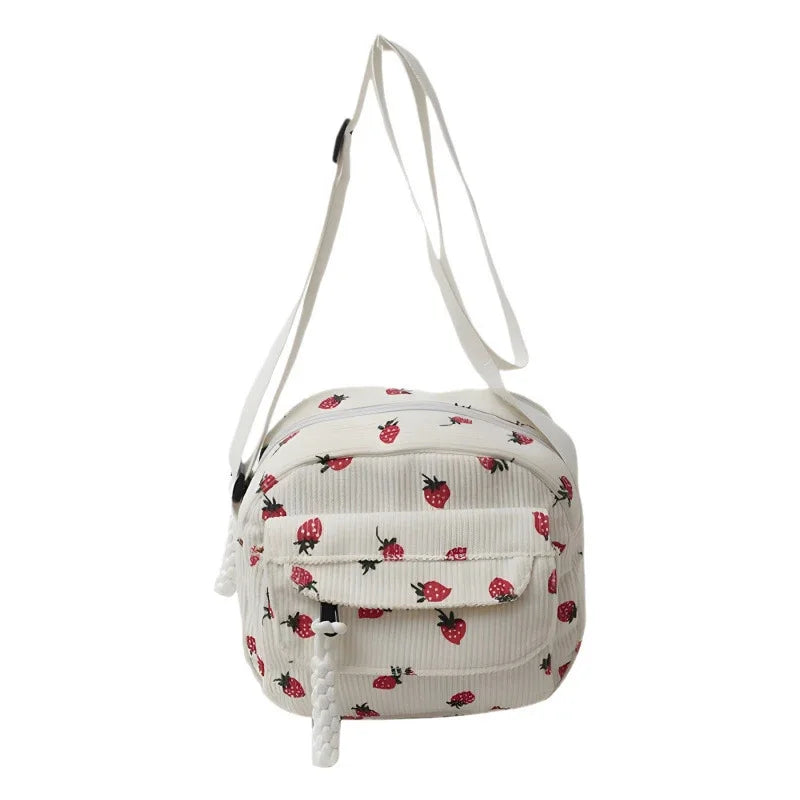 Geantă Crossbody cu Model Căpșuni – Compactă și Practică